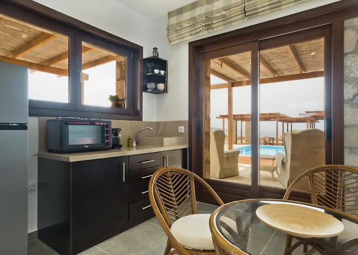 Michaliou Kipos Luxury Vilă *