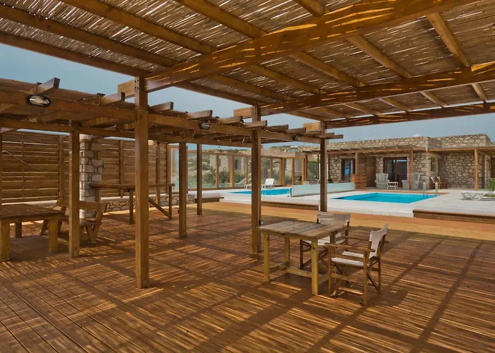 Michaliou Kipos Luxury Vilă *